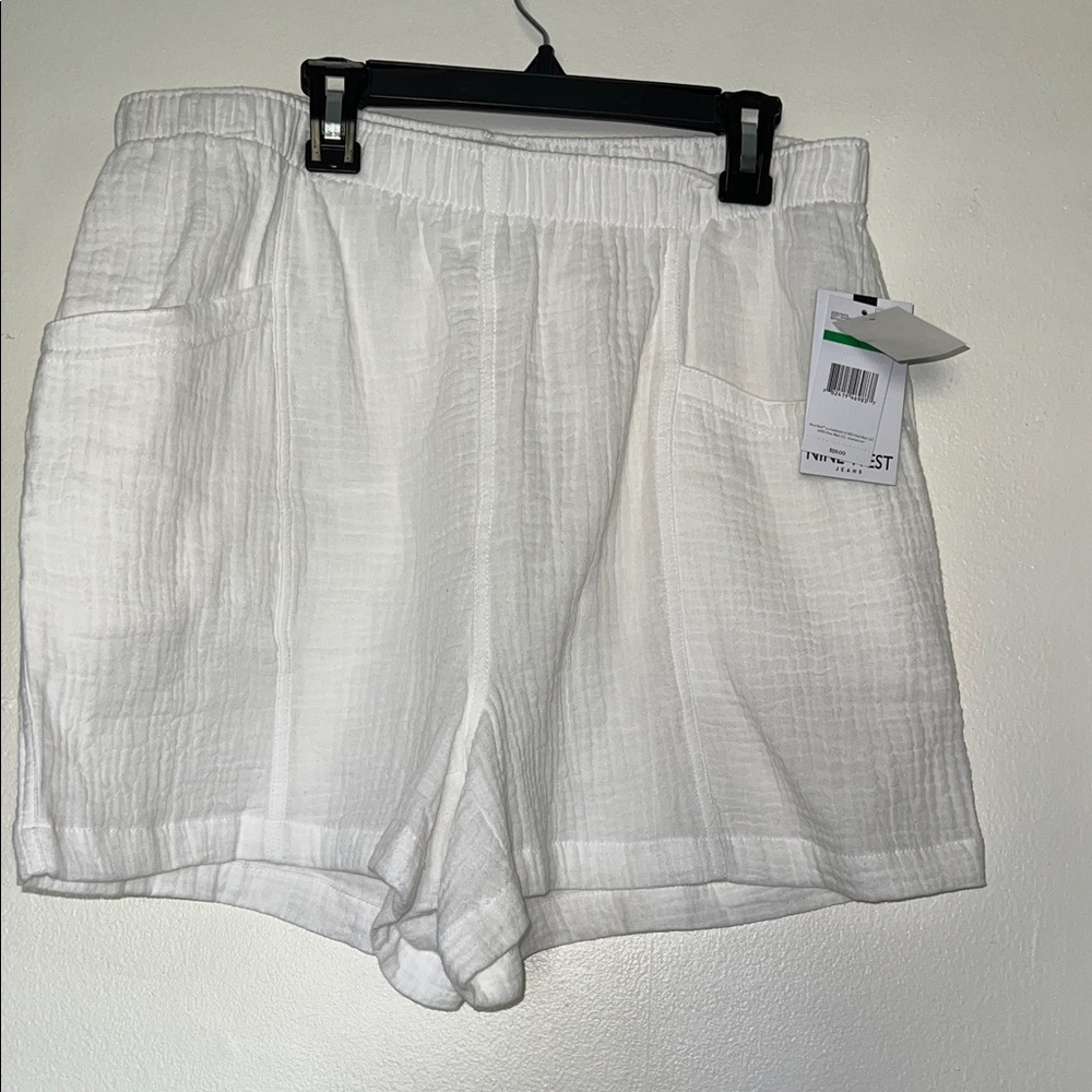Nine West White Women's Cargo Shorts